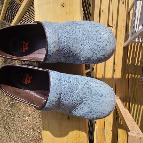 Gray Patterned Women's Mules - Picture 6 of 7